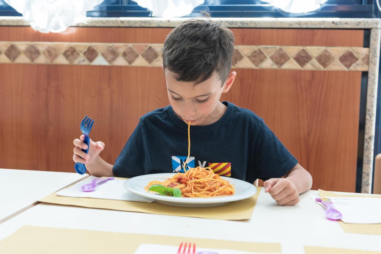 לידו די ג'סולו Hotel Brioni Mare מראה חיצוני תמונה
