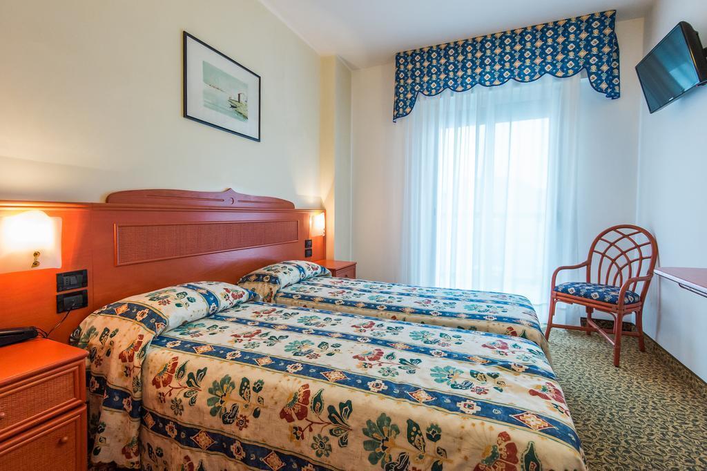 לידו די ג'סולו Hotel Brioni Mare מראה חיצוני תמונה