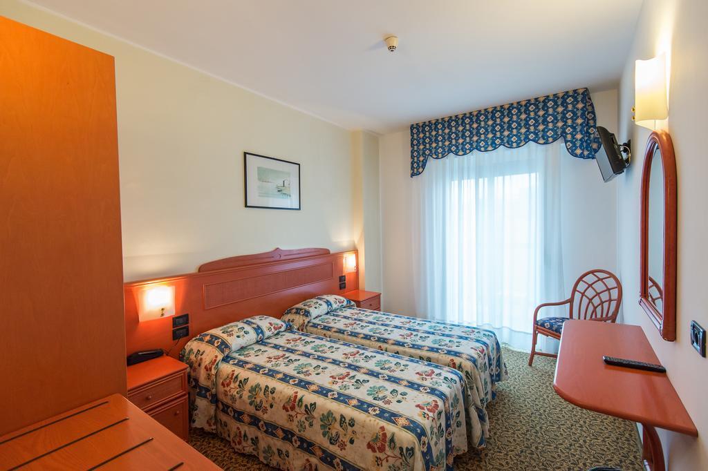 לידו די ג'סולו Hotel Brioni Mare מראה חיצוני תמונה